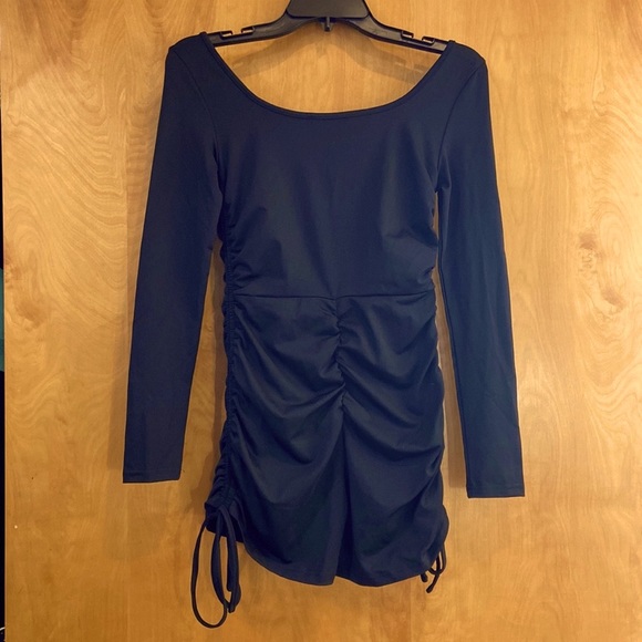 BLACK ROMPER W/LONG SLEEVES~SMALL - Picture 4 of 4